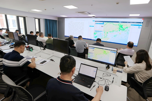 宁波海运开展突发公共卫生事件应急演练。陆莹摄_副本.jpg